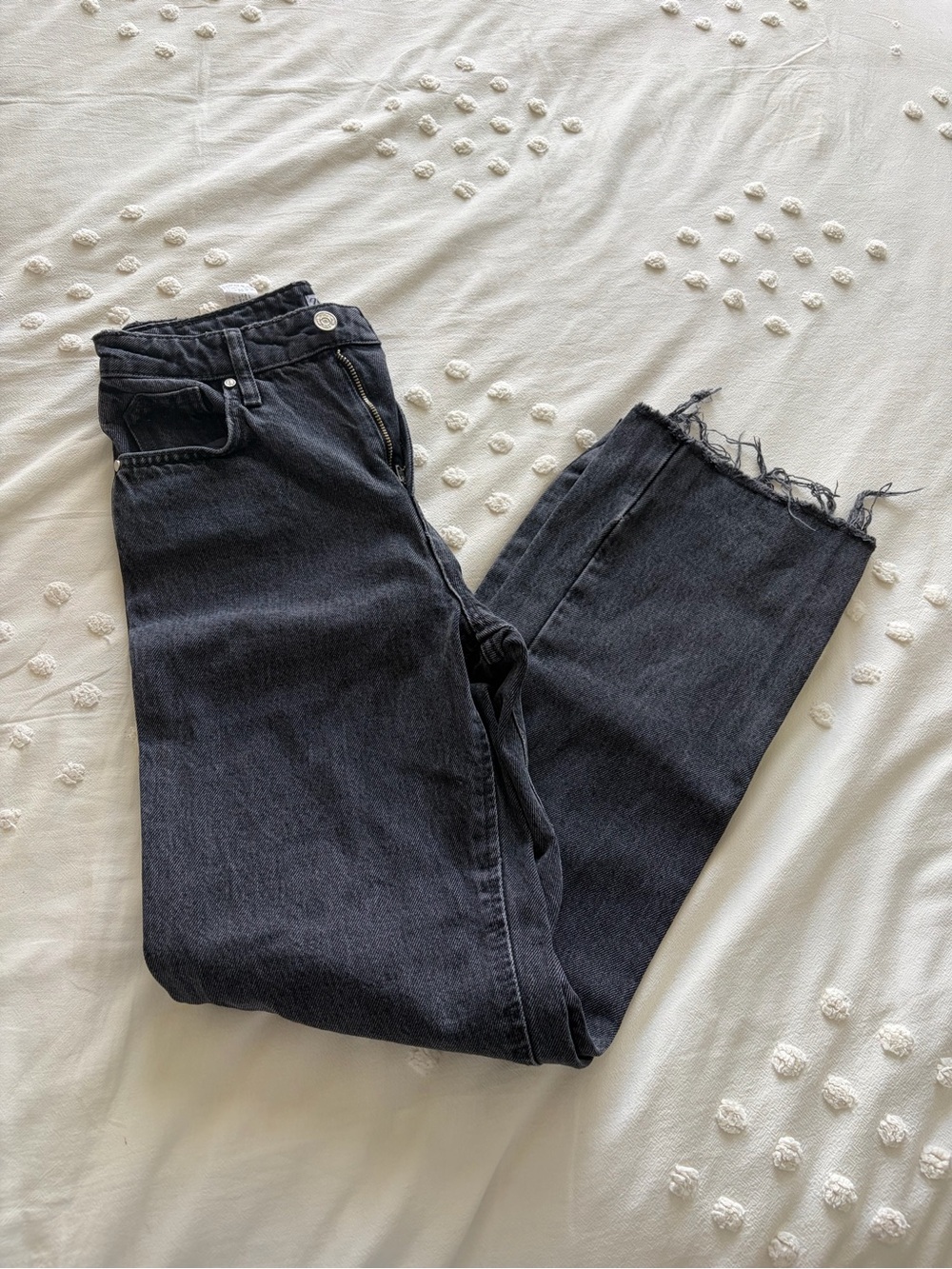 Zara Black High-Rise Straight Jeans with Frayed Hem